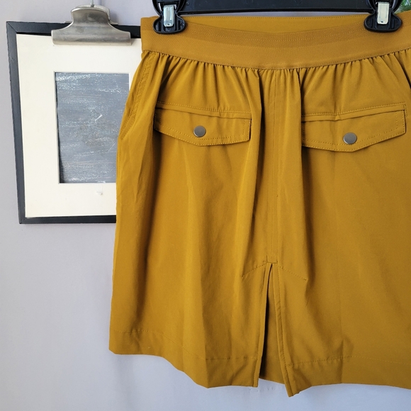 Athleta Vienna Cargo Jupe Skort Brass Yellow  4 - Picture 6 of 11